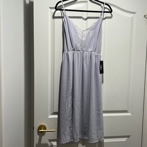 NWT Lulu’s dress purple size S Lace and low back